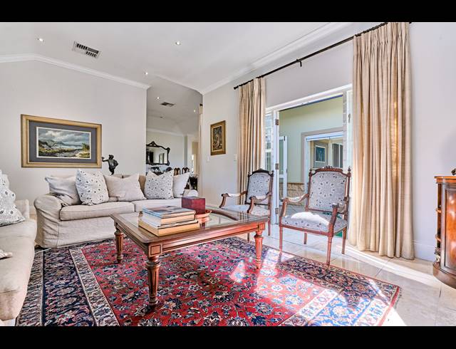 2 BEDROOM RETIREMENT UNIT FOR SALE IN WATERFALL HILLS MATURE LIFESTYLE ESTATE